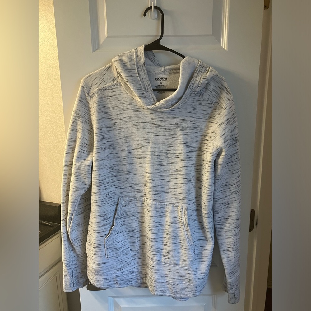 Tek Gear Hoodie. Size XL.